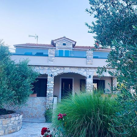 Ferienwohnungen VI La Mare With Heated Pool Ζαντάρ Εξωτερικό φωτογραφία