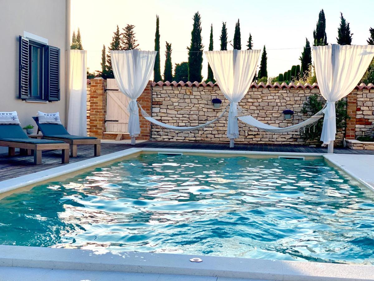 Ferienwohnungen VI La Mare With Heated Pool Ζαντάρ Εξωτερικό φωτογραφία